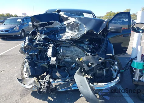 2018 Ram 1500 Tradesman 4X4 6'4 Box из США, поврежденный, VIN 1C6RR7FG6JS332208